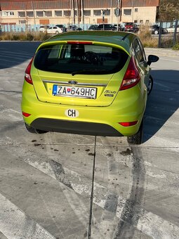 Ford Fiesta Titanium 1.4i 16 V - 5