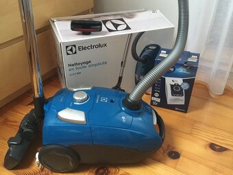 electrolux esygo eeg41cb - 5