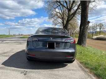 Tesla model 3 dual motor - 5