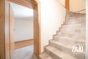 Štýlový 3-izb. mezonet po rekonštrukcii Nové Mesto nad V. - 5