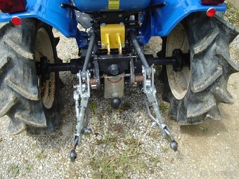 traktor Iseki TX 1510 pohon 4x4 - 5