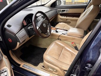 Predám Jaguar XF - 5