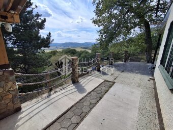 Znížená cena–Na predaj štýlová chata nad obcou Jablonov n/T - 5