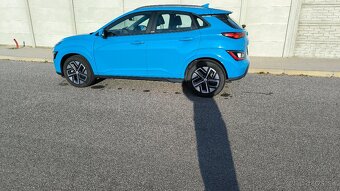 Hyundai Kona Electric 100 kW, 136 koni, 23 439 km, Top stav - 5