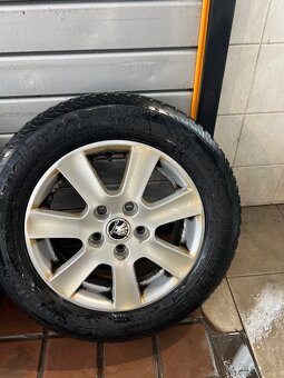Originál ŠKODA Disky R15 + Zimné gumy Verdstein - 5