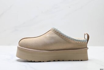UGG TAZZ - 5