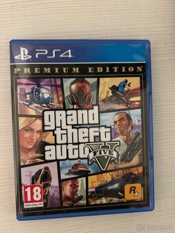 Ps4 slim(500 GB) - 5