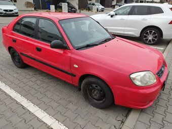 Hyundai Accent 1.3i - 5