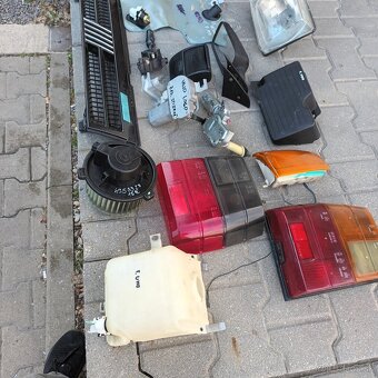 Predám LACNO diely Fiat UNO - 5