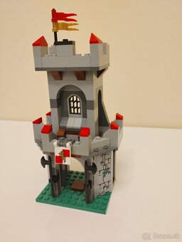 LEGO Castle 7948 Outpost Attack - 5