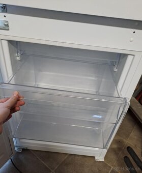 Predám vstavanú chladničku - 5