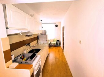 Byt 2 izbový s lodžiou, centrum mesta Prešov, 65 m2 - 5