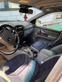 KIA Sorento - 5