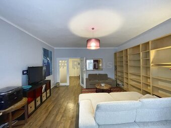 Nájom 3i byt, Krížna vnútroblok, Staré Mesto, 2 balkóny - 5