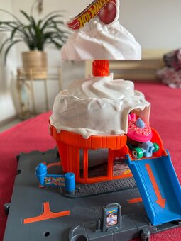 Hot wheels - mini garaz a auticko - 5