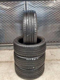 Dvojrozmer Kumho 245/45 R20 275/40 R20 Letné pneu - 5