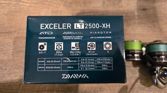 Daiwa Exceler LT 2500-XH s 2 cievkami a novými šnúrami - 5