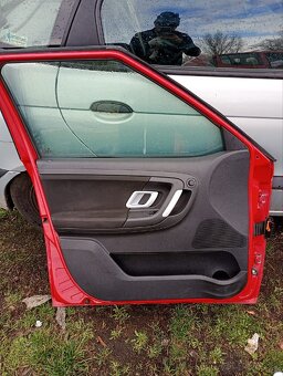 Predám dvere na Škoda Fabia červené 2008 - 5