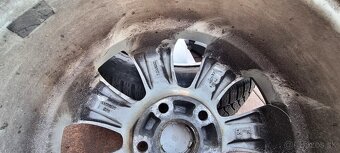 Predám elektróny so zimnými pneu. Obuté boli na VW Passat B6 - 5