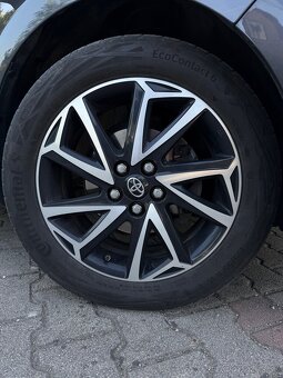 Toyota Yaris 1.5, r.v. 2021, 92kW, manuál - 5