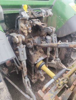 TRAKTOR FENDT 211 VARIO - 5