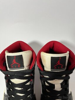 Nike Air Jordan 1 Mid - 5