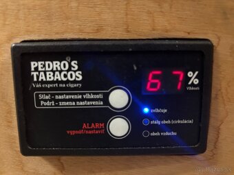 Skrine na cigáry - humidor - 5