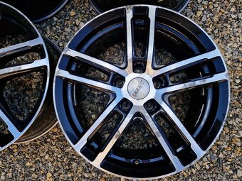 Dezent 5x112 R17-Pneu mam - 5