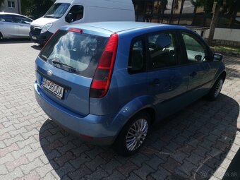 Ford fiesta 1.4i - 5