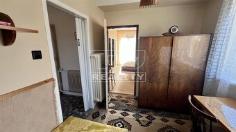 Na predaj 3-izbový byt s garážou v tichej lokalite –... - 5