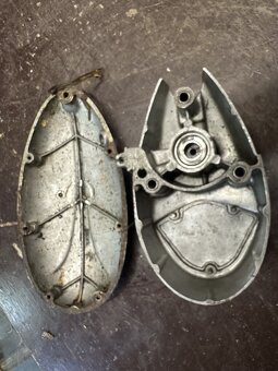 Predám kryt, VEKO  zapalovania Spojky JAWA pionier 20 21 23 - 5