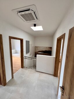 ZNÍŽENÁ CENA Predaj 4 izbový rodinný dom nedaleko Piešťan - 5