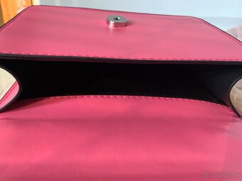 Karl Lagerfeld crossbody ružová kabelka - 5