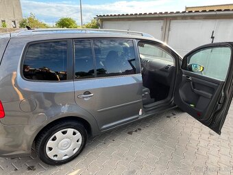 Volkswagen touran 1.6 TDI DSG - 5