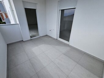 Novostavba apartmánu v Chorvátsku na ostrove VIR. - 5