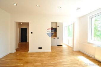 PREDAJ, 2,5 izbový byt, 54,90 m2, Ul. Dr. A. Stodolu - 5
