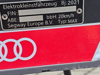 Kolobezka Audi Segway nineboot - 5