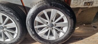 Predám originálne disky VW r15 5x112 /195/65 Continental - 5