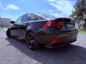 Lexus IS 300h Luxury, r.v. 2016, 133 kW, hybrid - 5