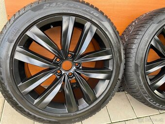 ALMERE22 GRAU ARTEON R-LINE VW Passat B8 5x112 8 x18 ET 40 - 5