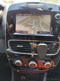 Renault clio - 5
