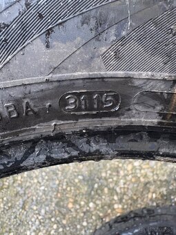 Zimné pneumatiky 215/55 R16 nokian 2ks - 5