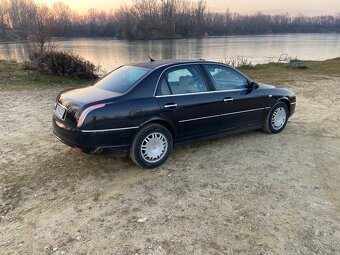Lancia Thesis 2,4d  110kw manuál6 - 5
