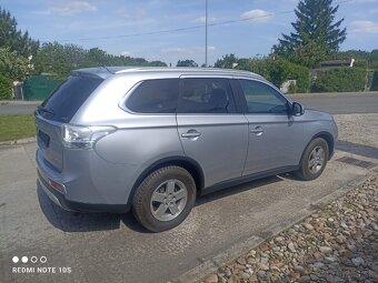 MITSUBISHI OUTLANDER 2,0 MIVEC 4WD CVT - 5