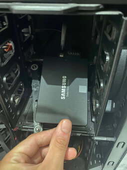 Herný Počítač Gigabyte i7 CPU, MSI GPU, Samsung SSD - 5