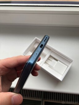 Lenovo Motorola a Xiaomi redmi 8 - 5