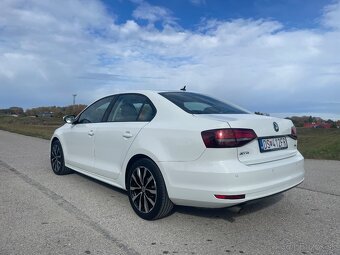 Volkswagen Jetta 1.2 TSI Business - 5