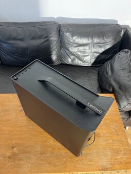 predam PC Lenovo Legion T530-28ICB + monitor 24" Philips 24 - 5