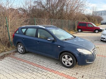 Predam Kia Ceed Combi 1,6 benzin - 5