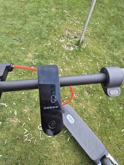 Elektricka kolobezka xiaomi 5pro - 5